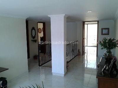 Apartamento de 4 alcobas en venta en Belen Rosales, Medellín, 300 m² · foto 8 de 15