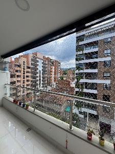 Apartamento de 3 alcobas en venta en La Castellana, Medellín, 96 m² · foto 6 de 10