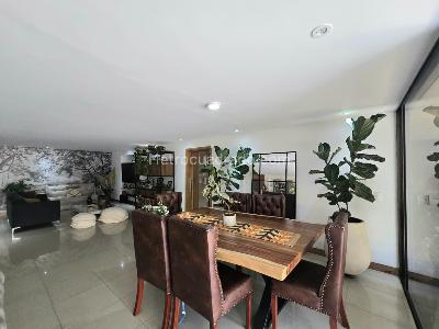 Apartamento en venta en El Poblado, Medellín · foto 2 de 15