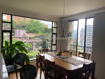 Apartamento de 4 alcobas en venta en Castropol, Medellín, 128 m² · foto 2 de 13