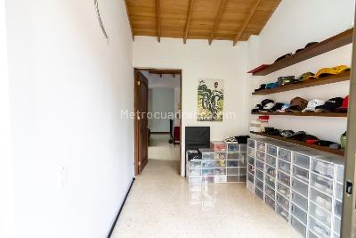 Casa de 4 alcobas en venta en El Poblado, Medellín, 280 m² · foto 15 de 20