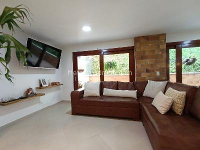 Casa de 3 alcobas en venta en La Doctora, Sabaneta, 323 m² · foto 7 de 18