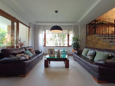Casa de 3 alcobas en venta en La Doctora, Sabaneta, 323 m² · foto 9 de 18