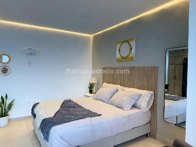 Apartaestudio en venta en La Castellana, Medellín, 37 m² · foto 2 de 10
