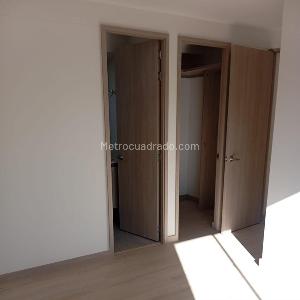 Apartamento de 3 alcobas en venta en Ojo De Agua, Rionegro, 73 m² · foto 10 de 12