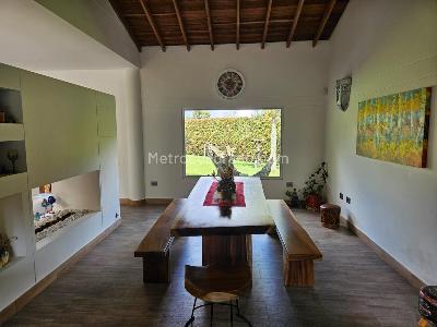 Casa de 4 alcobas en venta en Santa Elena, Medellín, 320 m² · foto 5 de 20