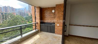 Apartamento de 3 alcobas en venta en El Poblado, Medellín, 219 m² · foto 2 de 20