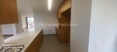Apartamento de 3 alcobas en venta en El Poblado, Medellín, 219 m² · foto 5 de 20