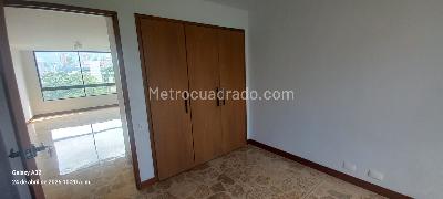 Apartamento de 3 alcobas en venta en El Poblado, Medellín, 219 m² · foto 14 de 20