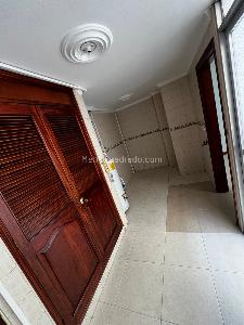 Apartamento de 5 alcobas en venta en Laureles Santa Teresita, Medellín, 280 m² · foto 2 de 20