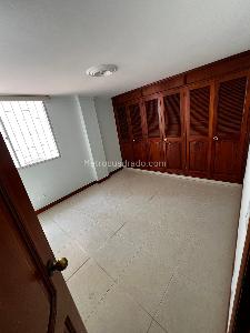 Apartamento de 5 alcobas en venta en Laureles Santa Teresita, Medellín, 280 m² · foto 19 de 20