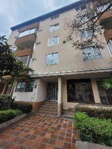 Apartamento de 3 alcobas en venta en Laureles, Medellín, 110 m² · foto 3 de 20