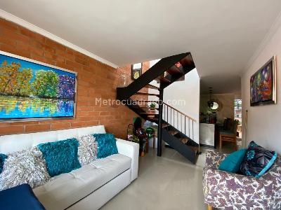 Casa de 4 alcobas en venta en Las Antillas, Envigado, 116 m² · foto 4 de 7