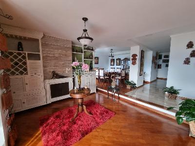 Apartamento de 3 alcobas en venta en Los Balsos, Medellín, 202 m² · foto 3 de 18
