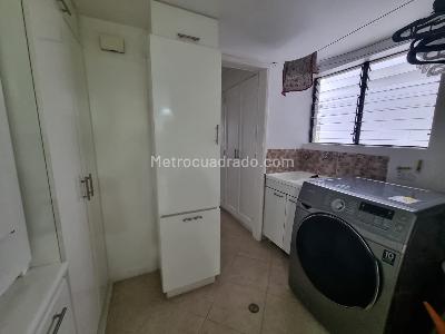 Apartamento de 3 alcobas en venta en Los Balsos, Medellín, 202 m² · foto 8 de 18