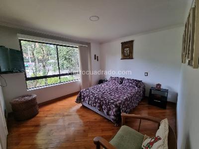 Apartamento de 3 alcobas en venta en Los Balsos, Medellín, 202 m² · foto 10 de 18