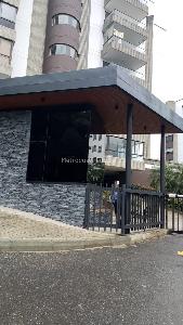 Apartamento de 3 alcobas en venta en Los Balsos, Medellín, 202 m² · foto 13 de 18