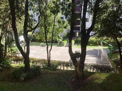 Apartamento de 3 alcobas en venta en Los Balsos, Medellín, 202 m² · foto 14 de 18