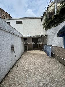 Casa de 5 alcobas en venta en San Vicente, Cali, 400 m² · foto 3 de 20