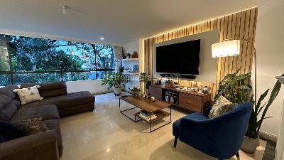 Apartamento de 3 alcobas en venta en Vizcaya, Medellín, 188 m² · foto 2 de 10