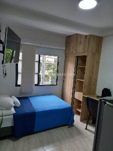 Casa de 5 alcobas en venta en Laureles, Medellín, 380 m² · foto 4 de 5
