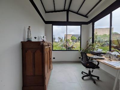 Casa de 3 alcobas en venta en Alto Del Escobero, Envigado, 260 m² · foto 15 de 20