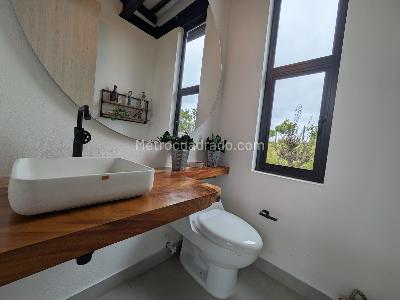 Casa de 3 alcobas en venta en Alto Del Escobero, Envigado, 260 m² · foto 17 de 20
