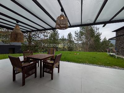 Casa de 3 alcobas en venta en Alto Del Escobero, Envigado, 260 m² · foto 18 de 20
