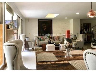 Casa de 4 alcobas en venta en Aves Maria, Sabaneta, 300 m² · foto 3 de 14