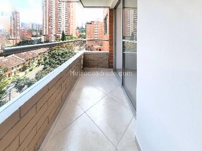 Apartamento de 3 alcobas en venta en Sabaneta, Sabaneta, 81 m² · foto 2 de 14