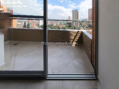 Apartamento de 3 alcobas en venta en Sabaneta, Sabaneta, 81 m² · foto 3 de 14