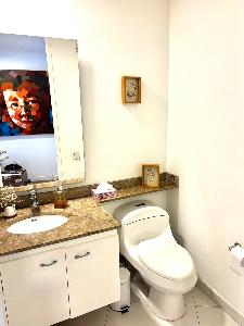 Apartaestudio en venta en Lalinde, Medellín, 76 m² · foto 3 de 20