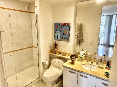 Apartaestudio en venta en Lalinde, Medellín, 76 m² · foto 12 de 20