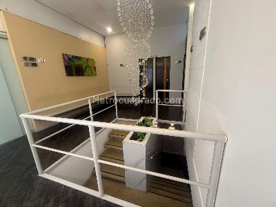 Casa en venta en Laureles, Medellín, 580 m² · foto 2 de 20
