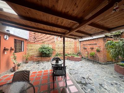 Casa de 5 alcobas en venta en Santa Monica, Medellín, 130 m² · foto 18 de 20