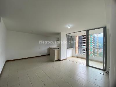 Apartamento de 2 alcobas en venta en Loma De Las Brujas, Envigado, 77 m² · foto 10 de 12