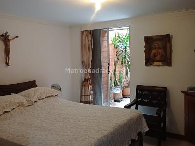 Apartamento de 3 alcobas en venta en Laureles, Medellín, 176 m² · foto 15 de 20