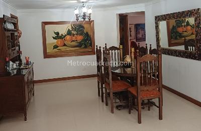 Apartamento de 3 alcobas en venta en Laureles, Medellín, 176 m² · foto 5 de 20