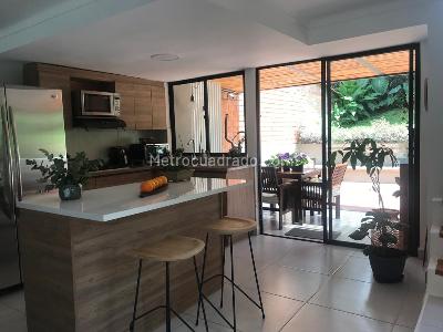 Casa de 3 alcobas en venta en La Macarena, Rionegro, 214 m² · foto 5 de 12