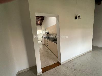 Apartamento de 4 alcobas en venta en La Castellana, Medellín, 117 m² · foto 4 de 14