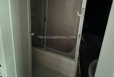 Apartamento de 4 alcobas en venta en La Castellana, Medellín, 117 m² · foto 7 de 14
