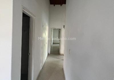 Apartamento de 4 alcobas en venta en La Castellana, Medellín, 117 m² · foto 10 de 14