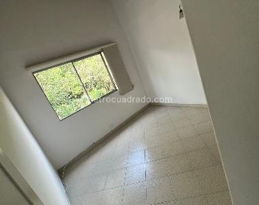 Apartamento de 4 alcobas en venta en La Castellana, Medellín, 117 m² · foto 13 de 14
