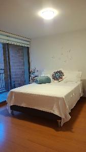 Apartamento en venta en El Poblado, Medellín · foto 7 de 10