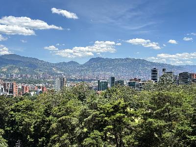 Apartamento en venta en El Poblado, Medellín · foto 2 de 20