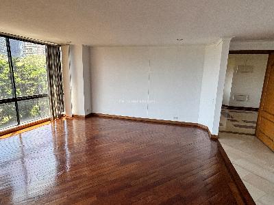 Apartamento en venta en El Poblado, Medellín · foto 6 de 20