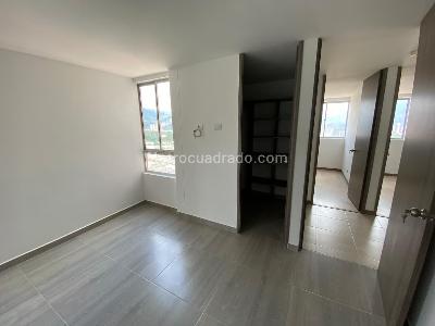 Apartamento de 3 alcobas en venta en Parte Baja, Medellín, 77 m² · foto 5 de 13