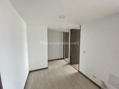 Apartamento de 3 alcobas en venta en Parte Baja, Medellín, 77 m² · foto 7 de 13