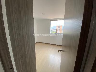 Apartamento de 3 alcobas en venta en Parte Baja, Medellín, 77 m² · foto 10 de 13