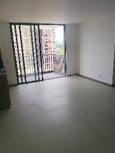 Apartamento de 3 alcobas en venta en San Antonio, Rionegro, 80 m² · foto 4 de 19